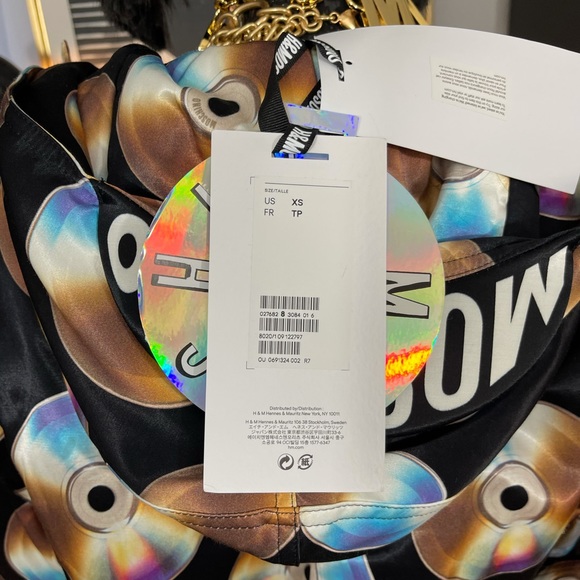 Moschino x H&M Limited Edition CD Unisex Bomber Jacket - Picture 13 of 14